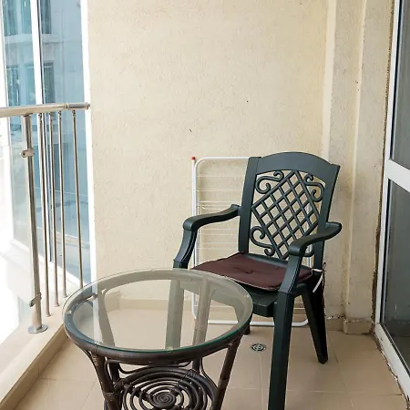 Kabakum 1br Retreat With Parking, Steps To By Flat Mаnаger Appartamento Varna