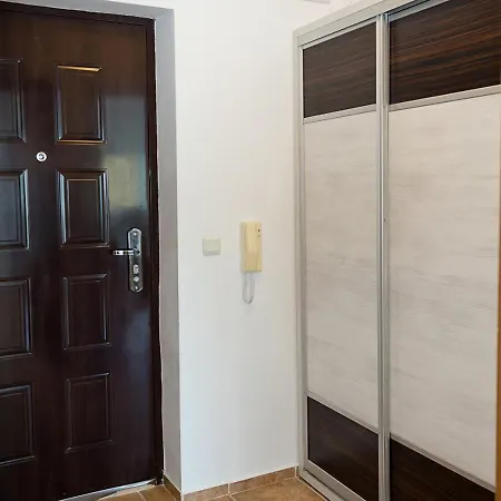 Апартаменты Kabakum 1br Retreat With Parking, Steps To By Flat Mаnаger Варна