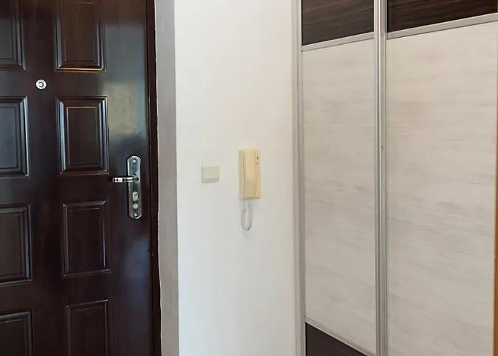 Appartement Kabakum 1br Retreat With Parking, Steps To By Flat Mаnаger Varna